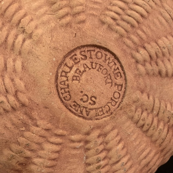 MERRY! - Vintage Charlestowne Pottery Bowl, Green Christmas Holly, Hand made - Picture 7 of 8